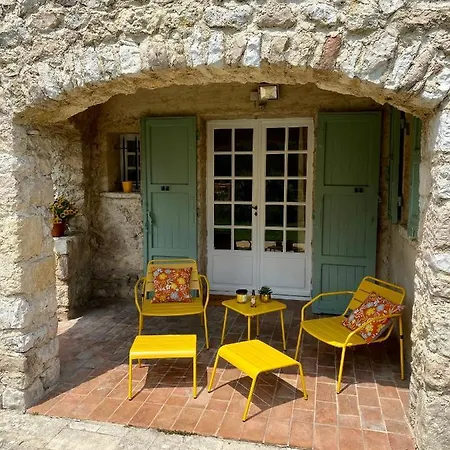 L'effrontee Bed & Breakfast *